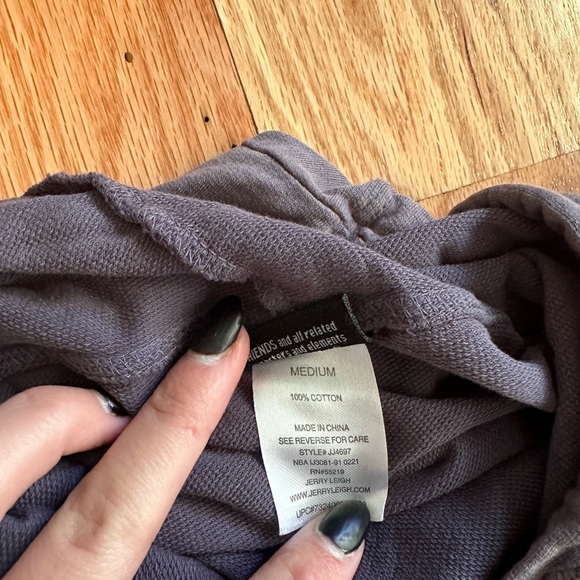 F•R•I•E•N•D•S hoodie - Picture 3 of 5